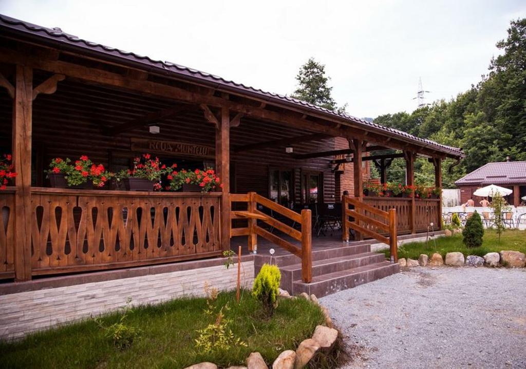 Pensiunea Roua Muntelui Brăzeşti Exteriér fotografie
